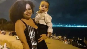 Túmulo de mulher que decapitou filho é violado e corpo queimado